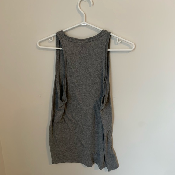 🤩 3 for $20 / Nike Grey Tank top - Picture 4 of 4